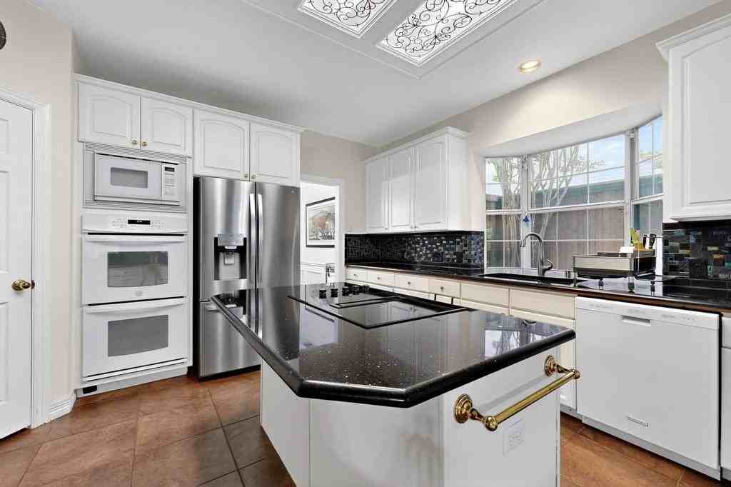 1113 Lakeridge Drive #1113 - Photo 7 of 40