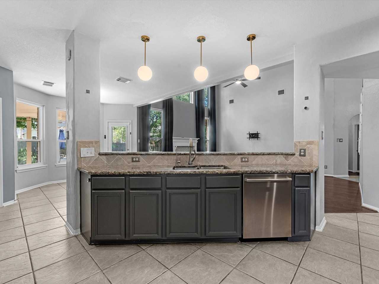 3231 Chapel Creek Way #3231 - Photo 4 of 35