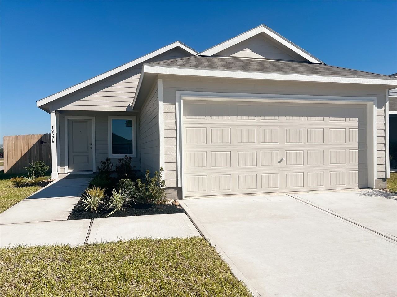 12526 Mountain Daisy Road #12526 - Photo 4 of 10