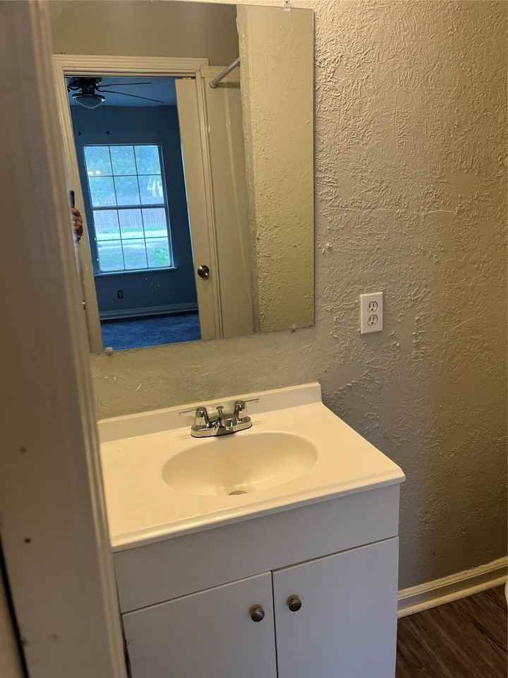 10533 Barnham St #10533 - Photo 7 of 17