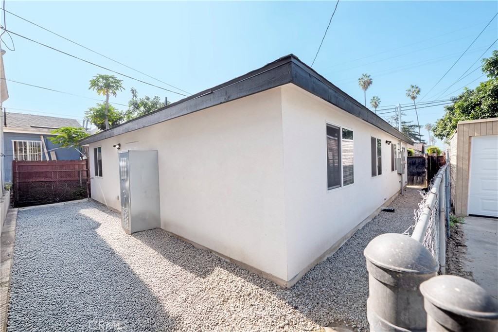 5741 S St Andrews Pl #57411-2 - Photo 2 of 28