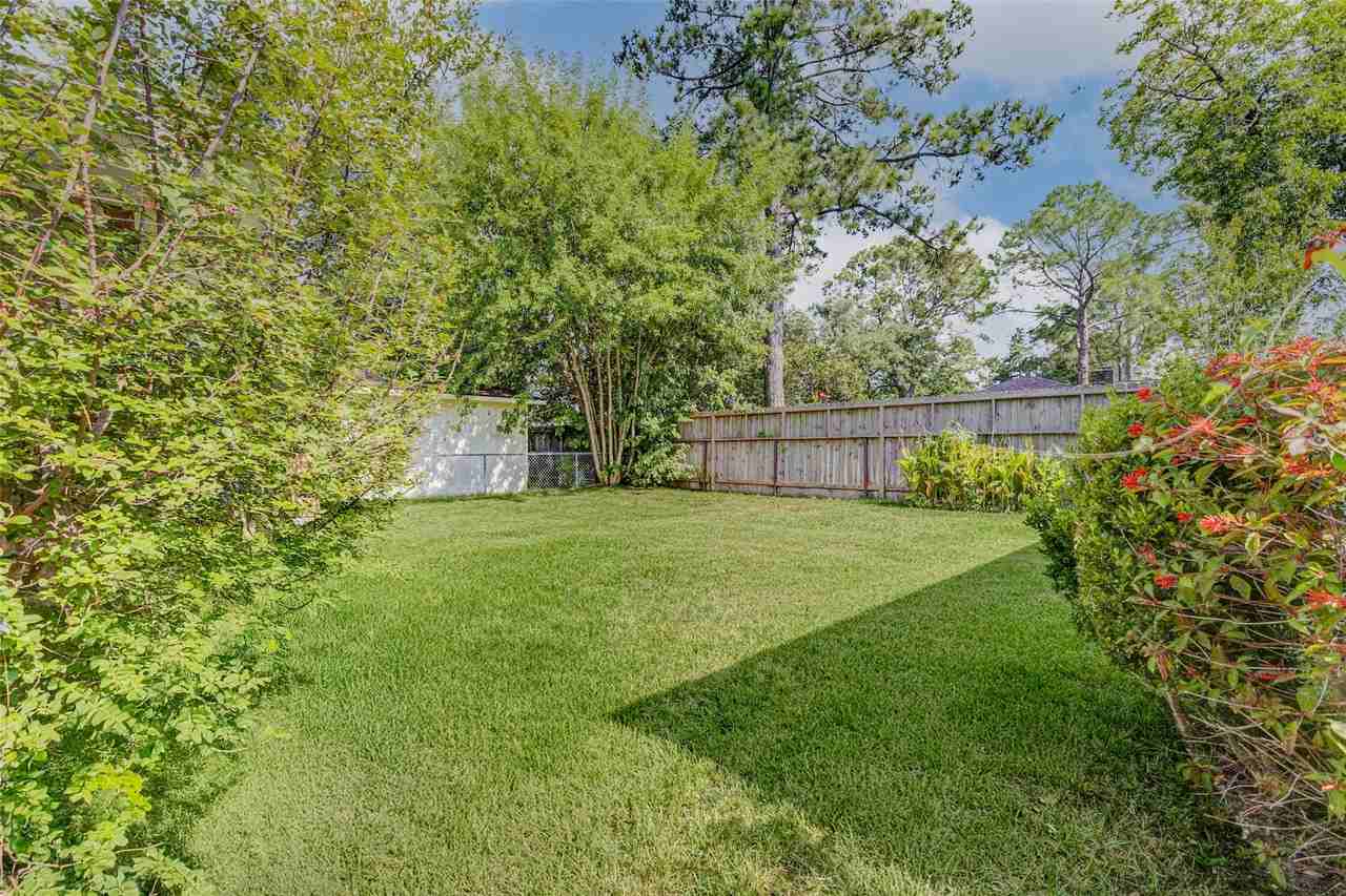 22223 Hockaday Dr #22223 - Photo 2 of 33