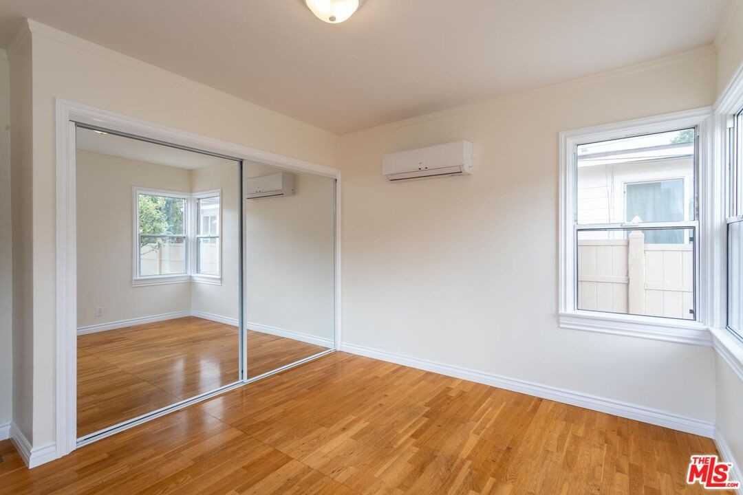 200 W Palmer Ave #200B - Photo 5 of 19