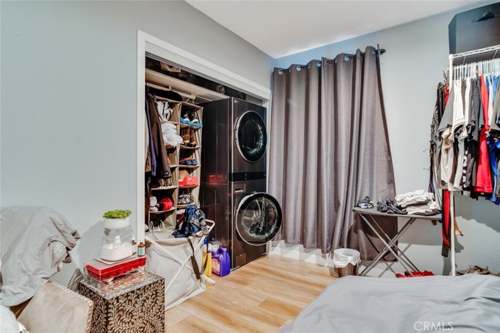 10615 San Fernando Rd #10615 - Photo 3 of 20