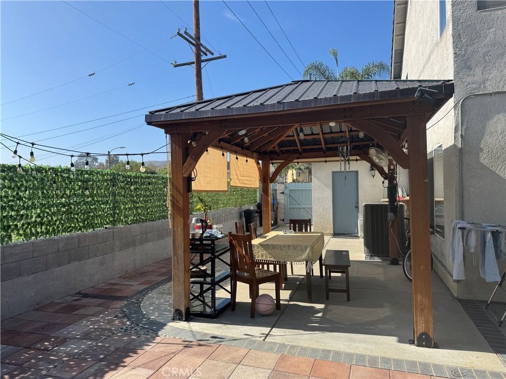 14903 Manor Ct #14903 - Photo 4 of 15