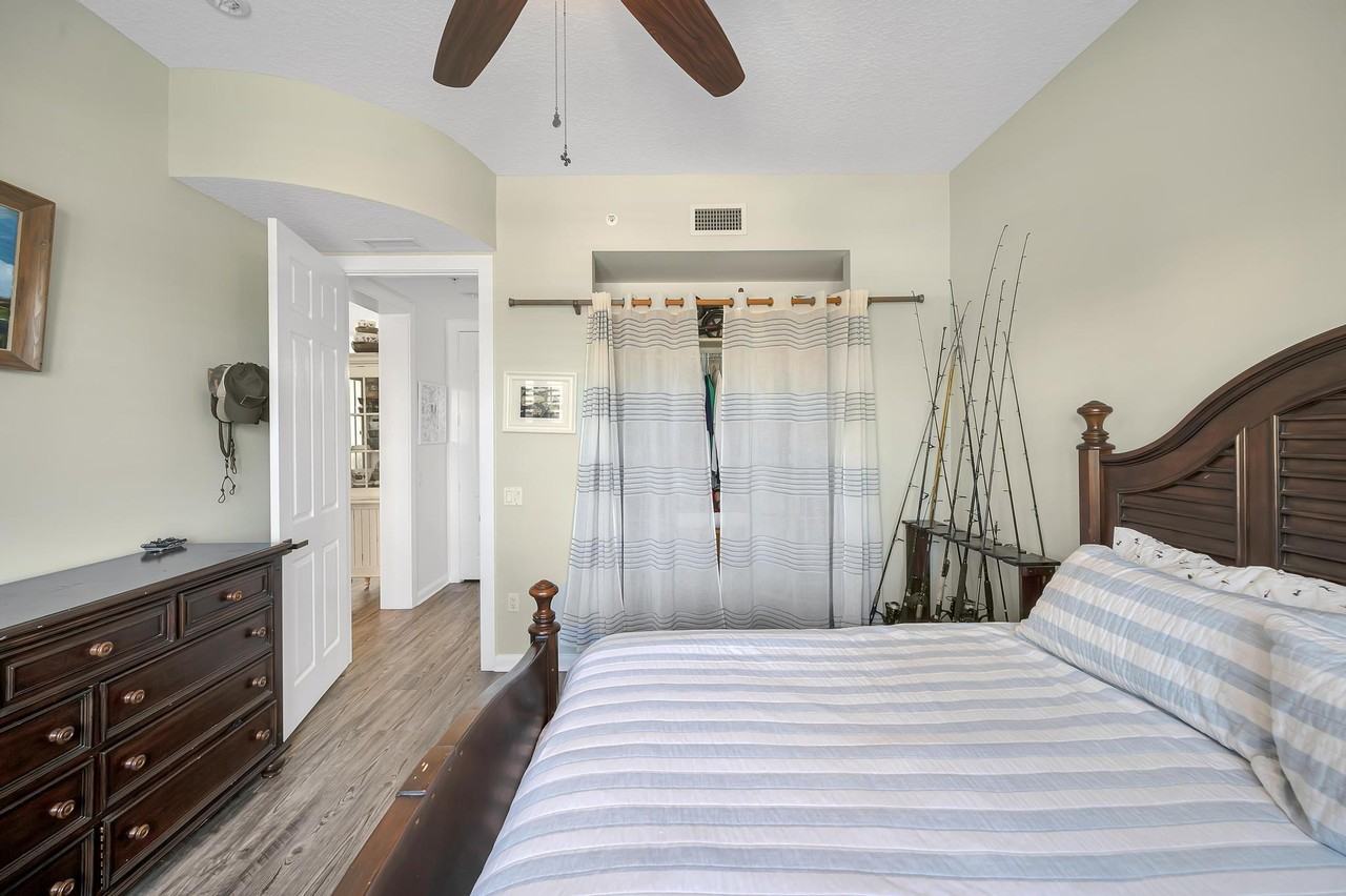 10 Harbour Isle Dr E #10-206 - Photo 5 of 20