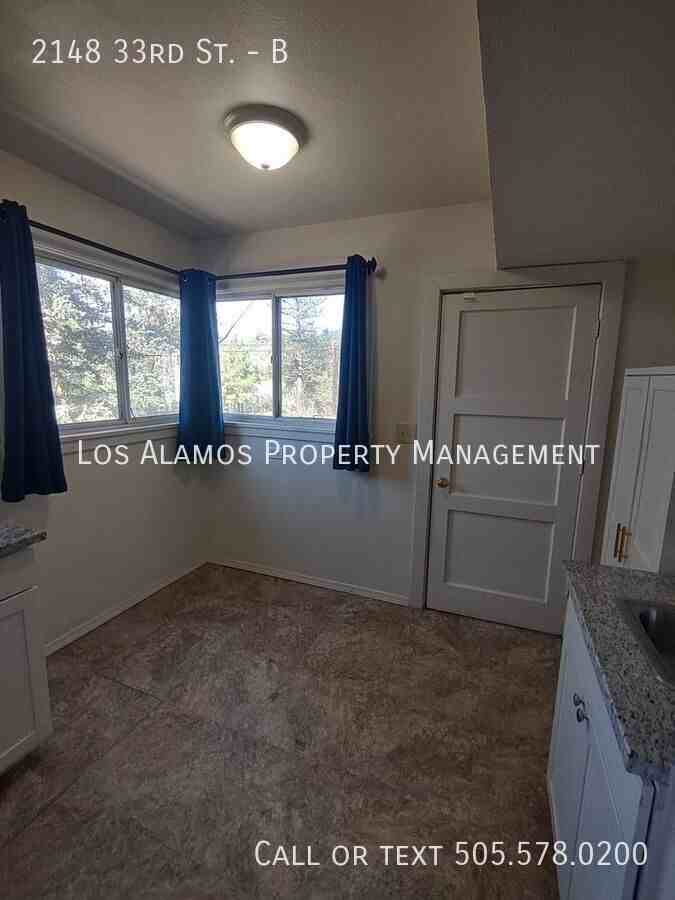 2148 33rd Street #B - Photo 3 of 16