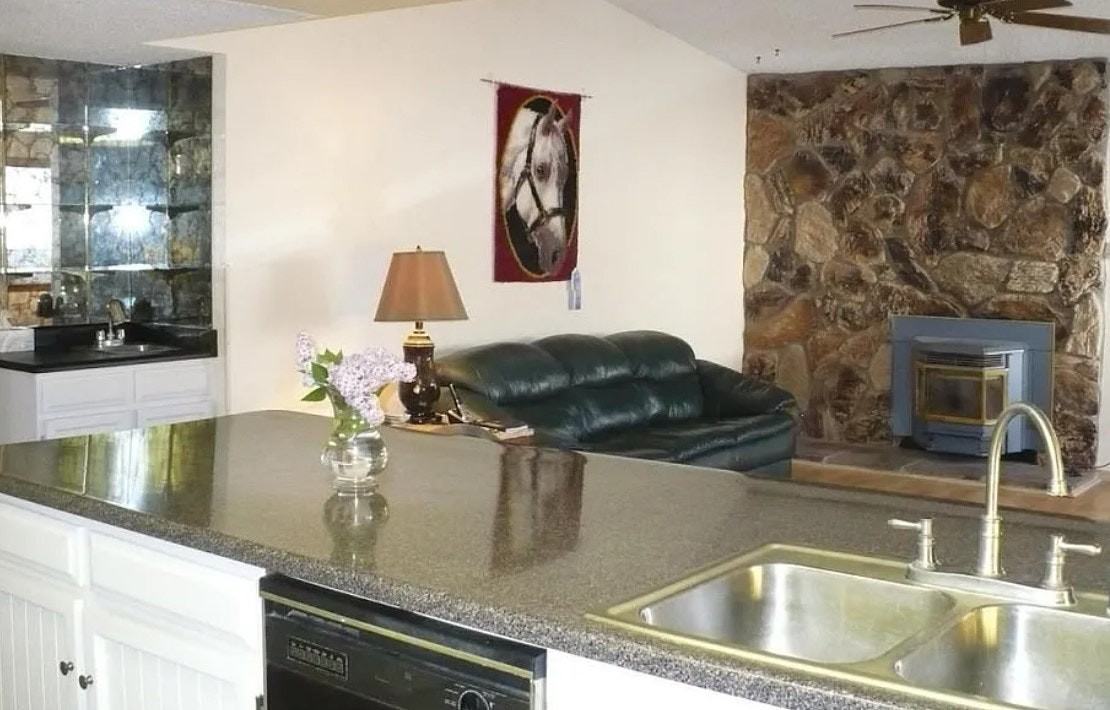 12708 Tomlinson Drive Southeast - Photo 2 of 20