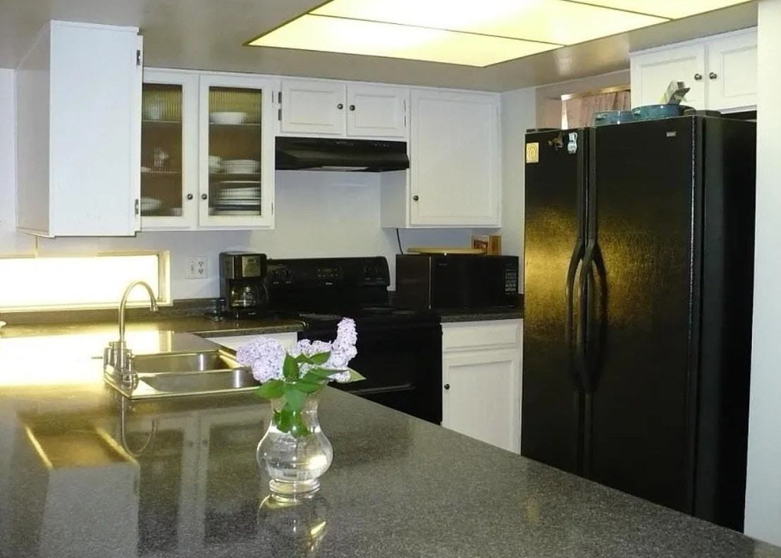 12708 Tomlinson Drive Southeast - Photo 3 of 20