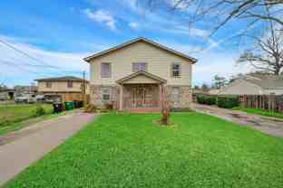 1917 Sadler Street, Unit 2B - Photo 1 of 1