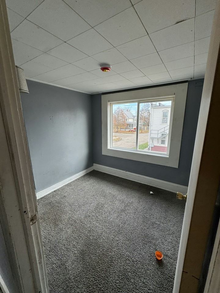 2411 61st Street, Unit Upper - Photo 6 of 6