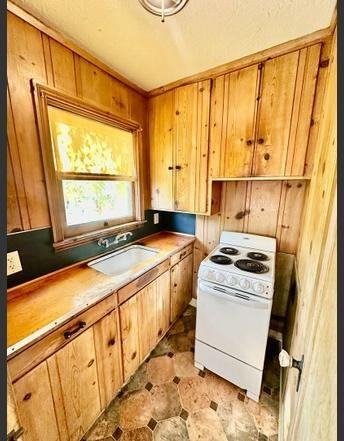 387 North Glenn Avenue, Unit 385 - Photo 2 of 7