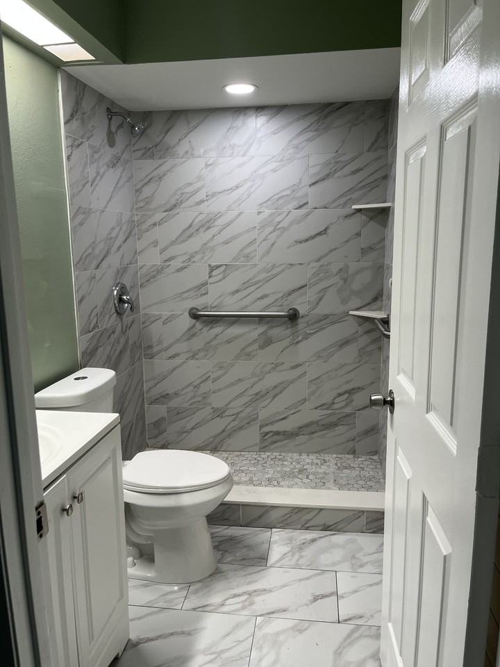 101 Lake Hunter Drive #8 - Photo 2 of 5