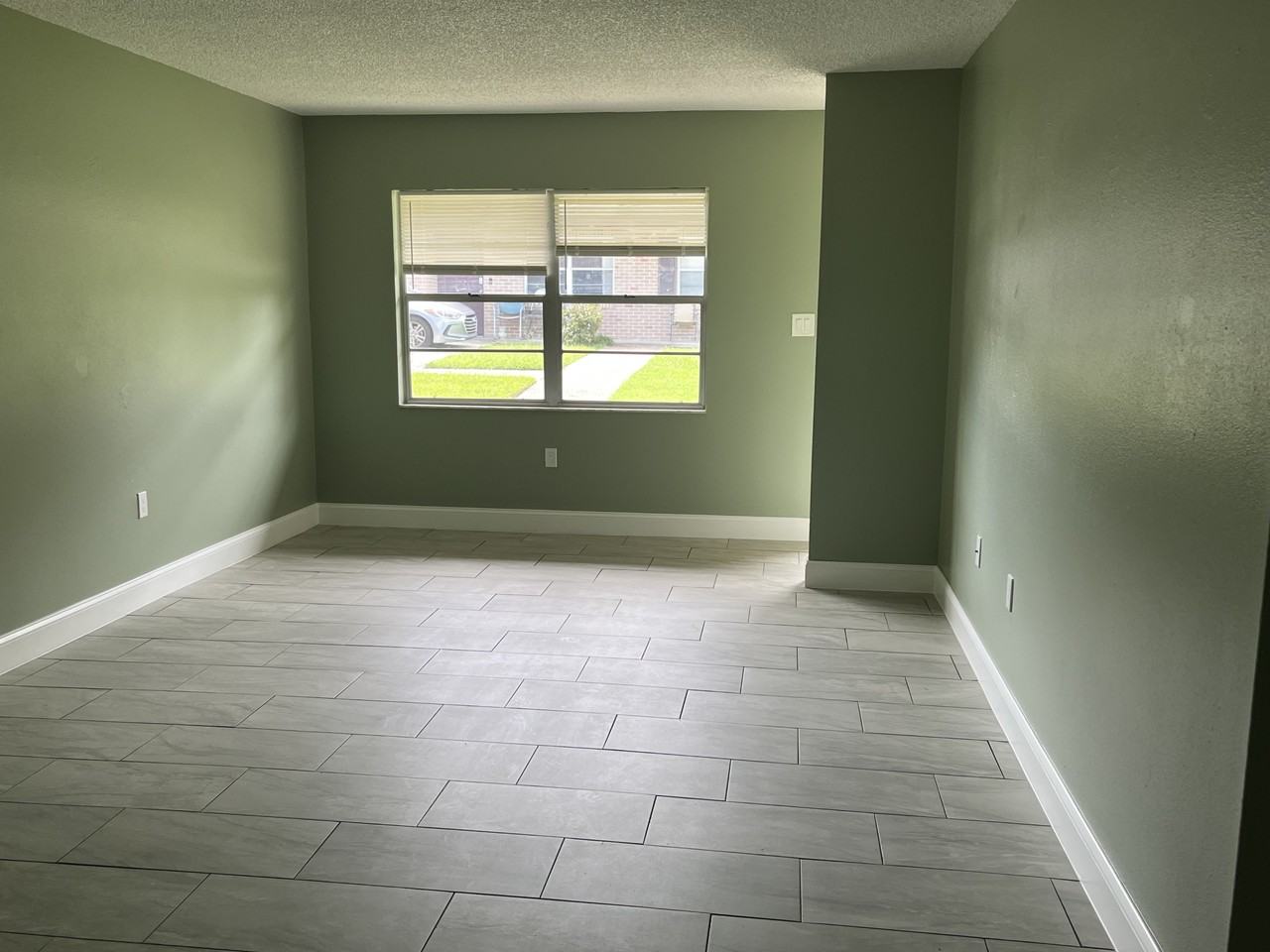 101 Lake Hunter Drive #8 - Photo 4 of 5