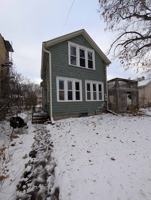 featured image of 612 7th St Se #1