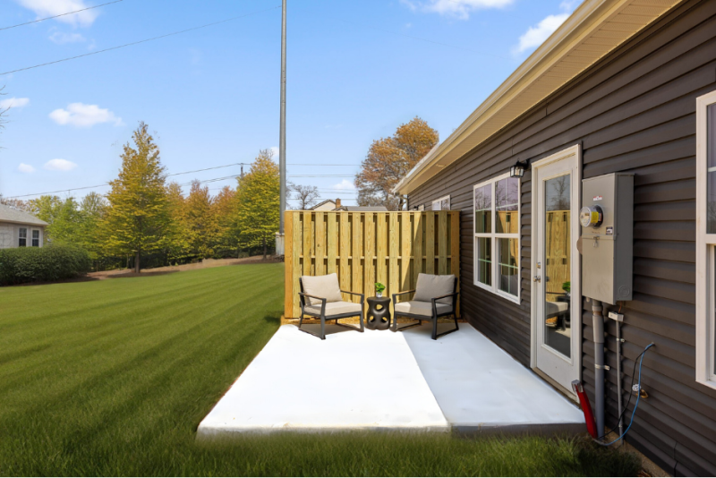 312 Bellingham Dr Ne #C - Photo 2 of 18