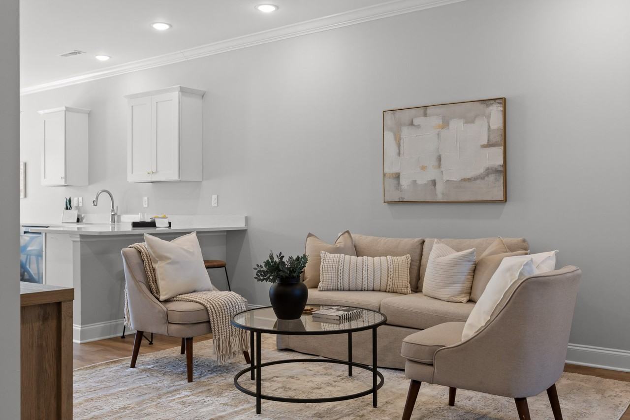 312 Bellingham Dr Ne #C - Photo 6 of 18