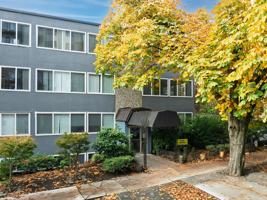 featured image of 433 Belmont Ave E