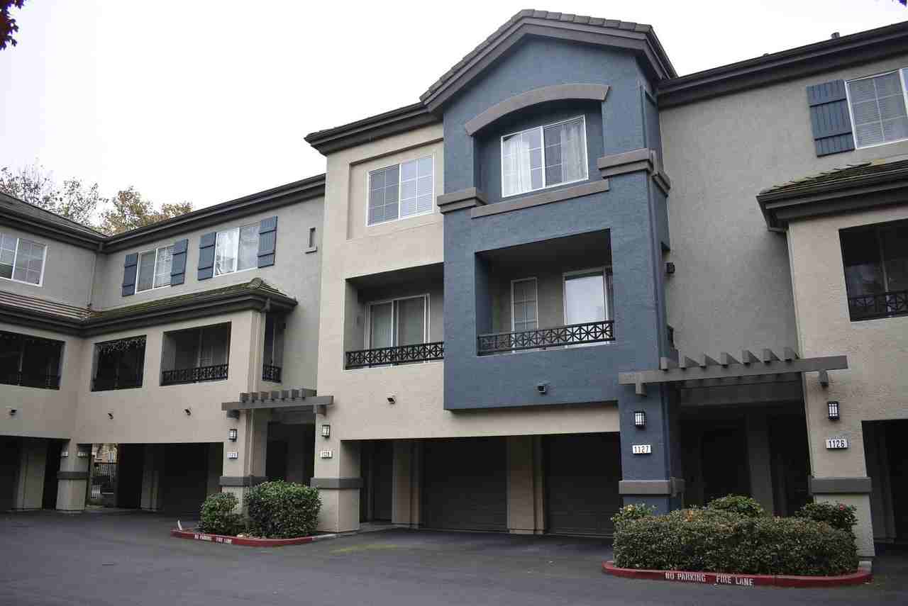 2001 Club Center Drive #1128