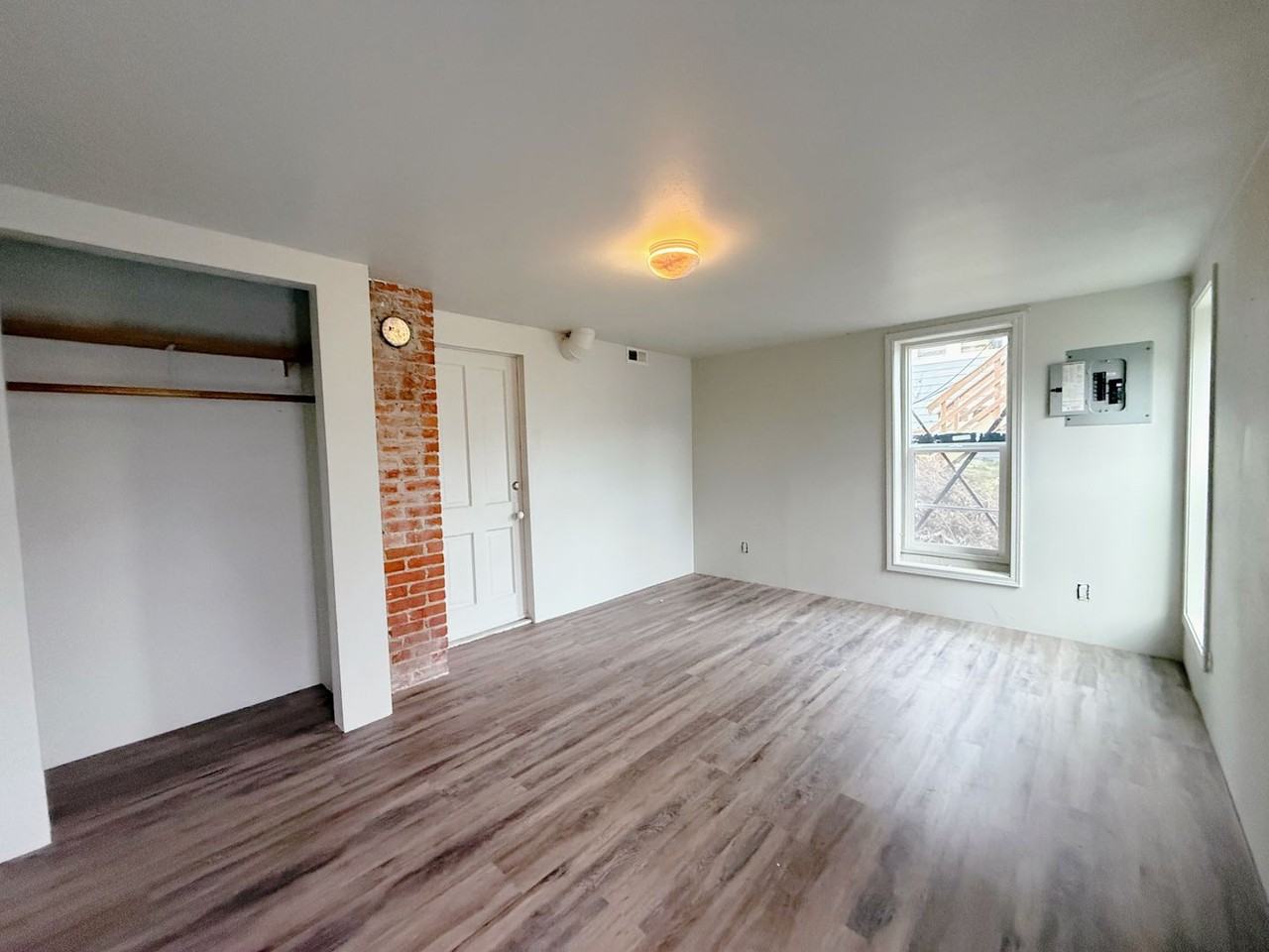 1016 High St - Photo 6 of 10