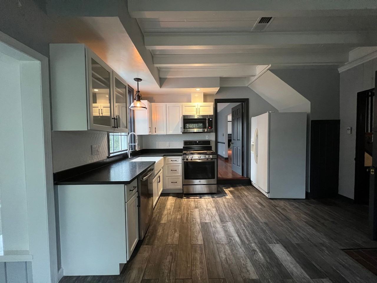 7309 River Rd - Photo 2 of 35