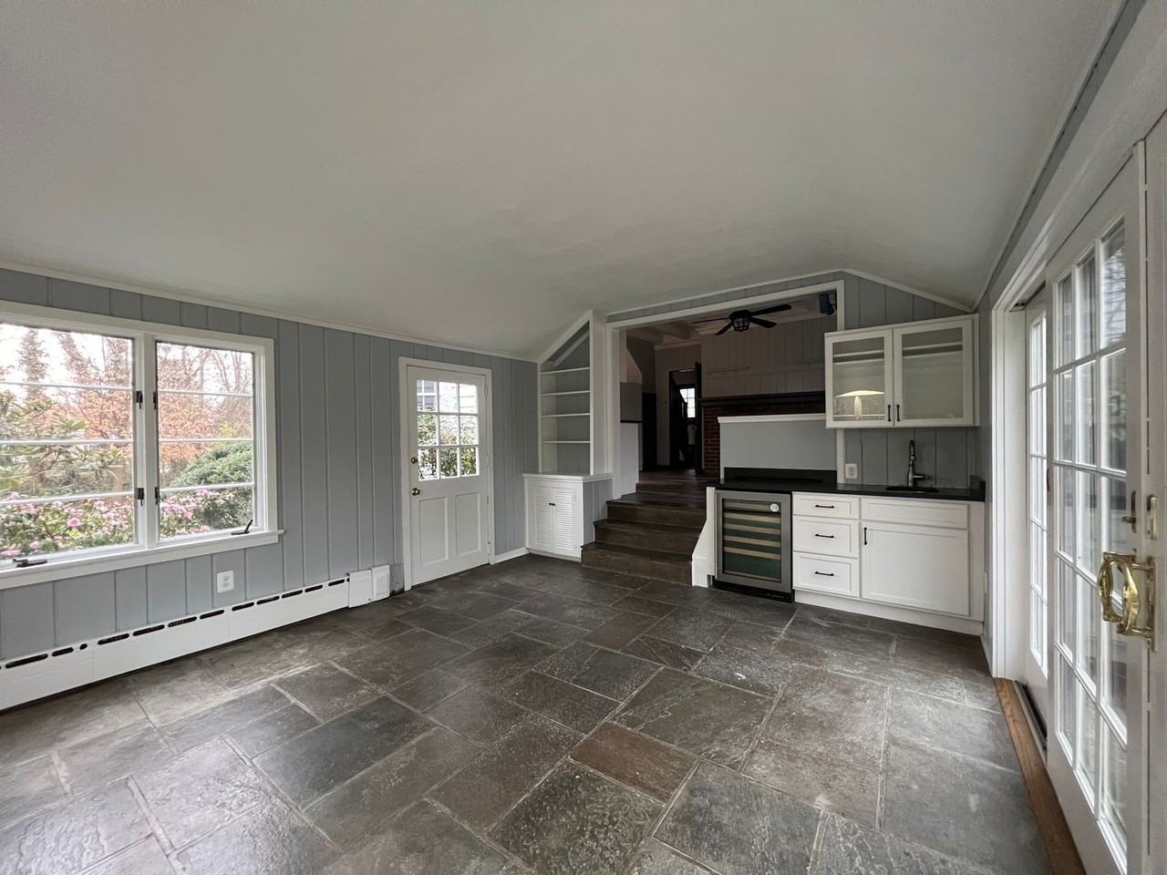 7309 River Rd - Photo 4 of 35