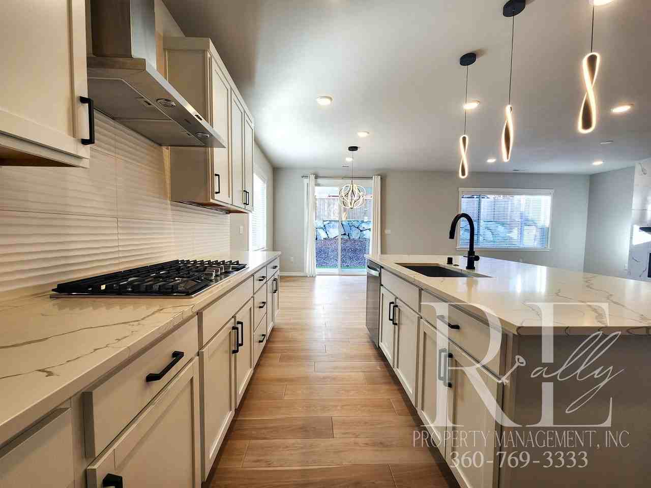 4623 Hibiscus Cir Sw - Photo 4 of 32