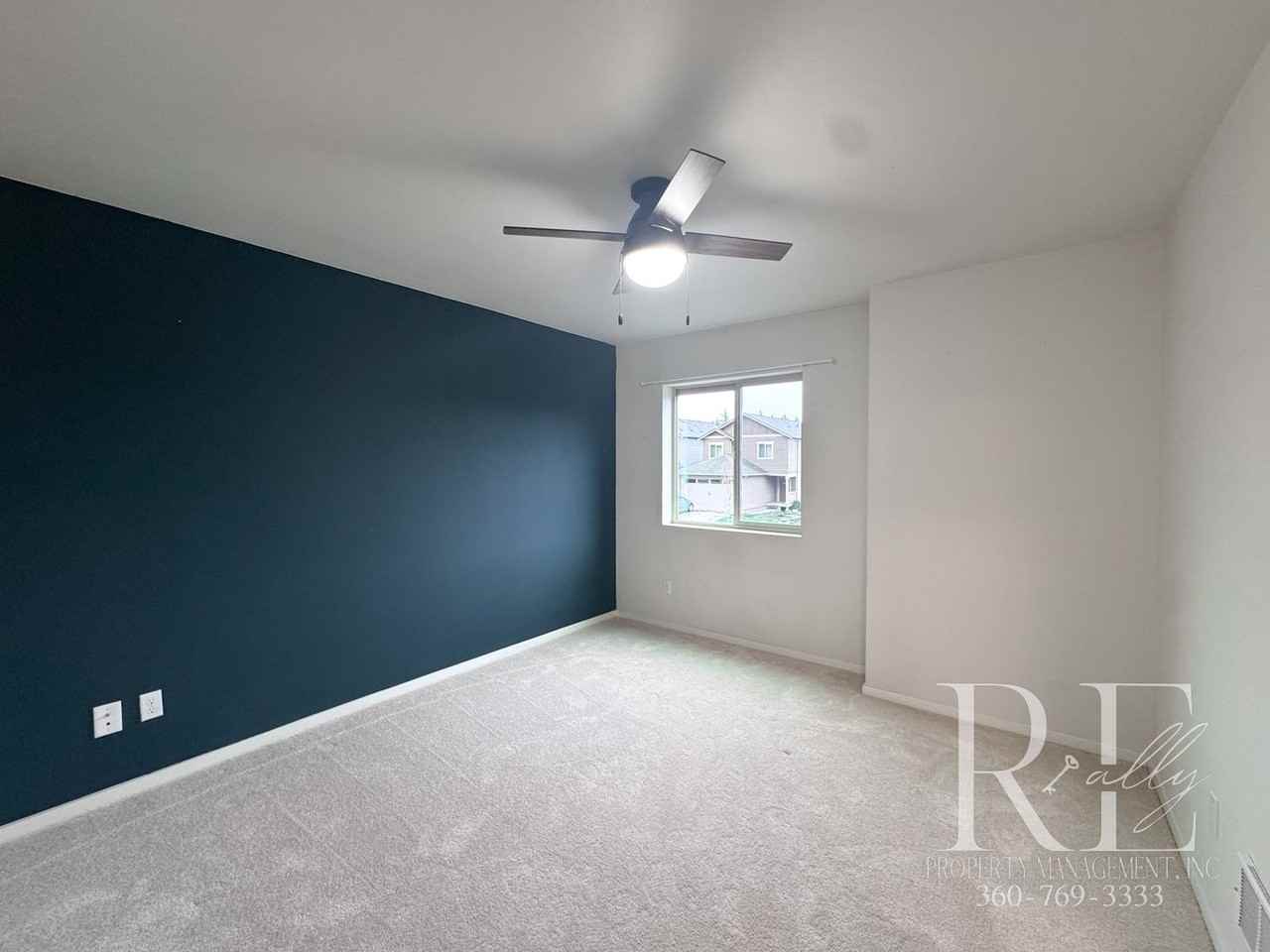 427 Ne Inspiration St - Photo 7 of 13