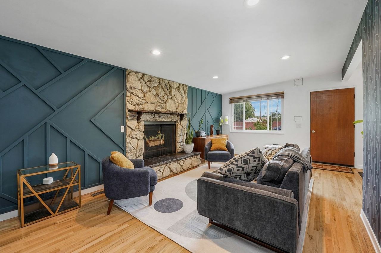 1475 W 4950 S - Photo 7 of 24