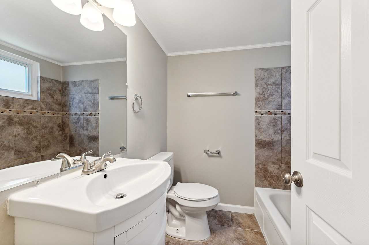 2855 4th St. *EPM* - Photo 5 of 11