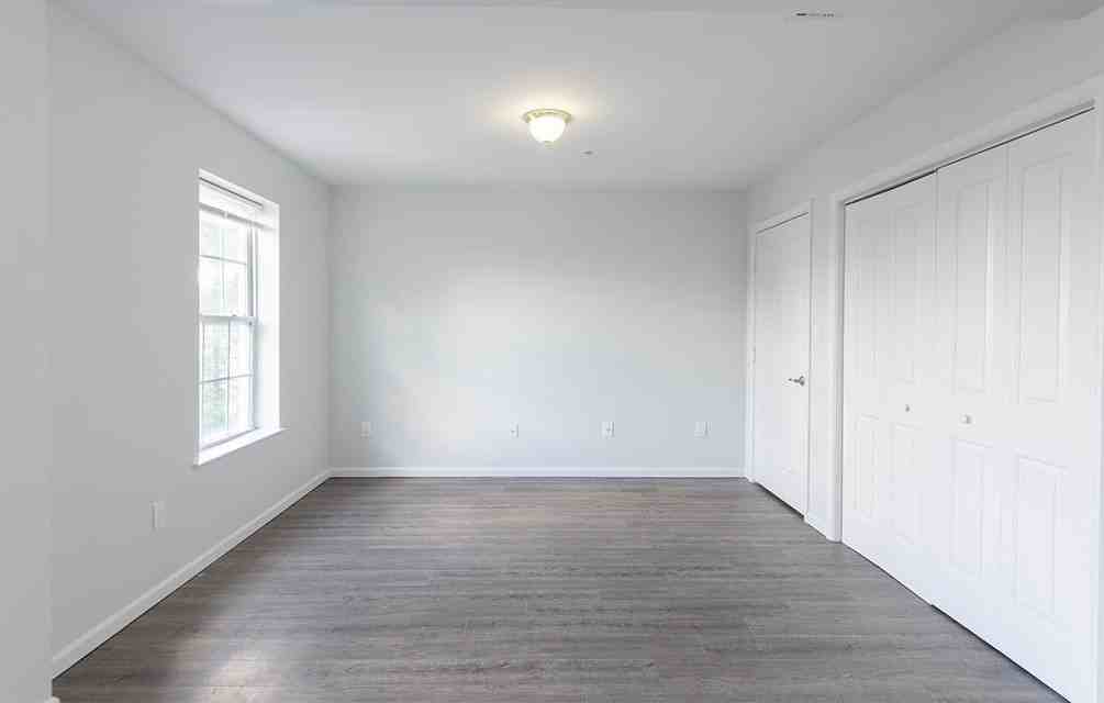 394 S Harrison Street - Photo 7 of 14