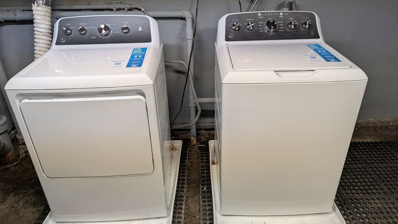 100 Ryckman Avenue - Photo 4 of 22