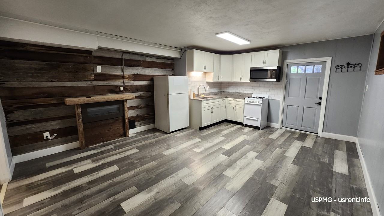 South Walnut Street, 116 - Photo 2 of 9