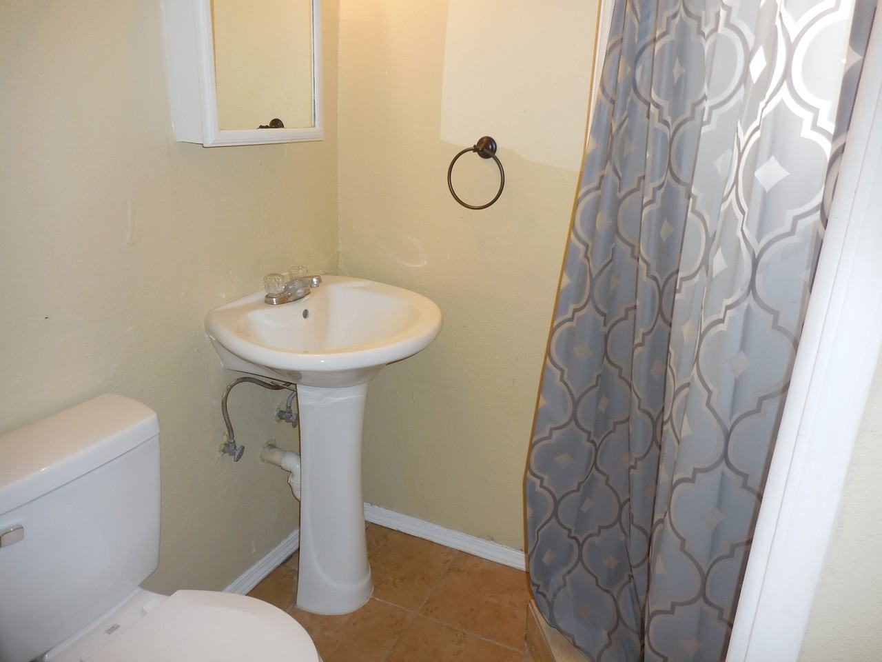 8316 Mercury Street Unit B - Photo 5 of 16