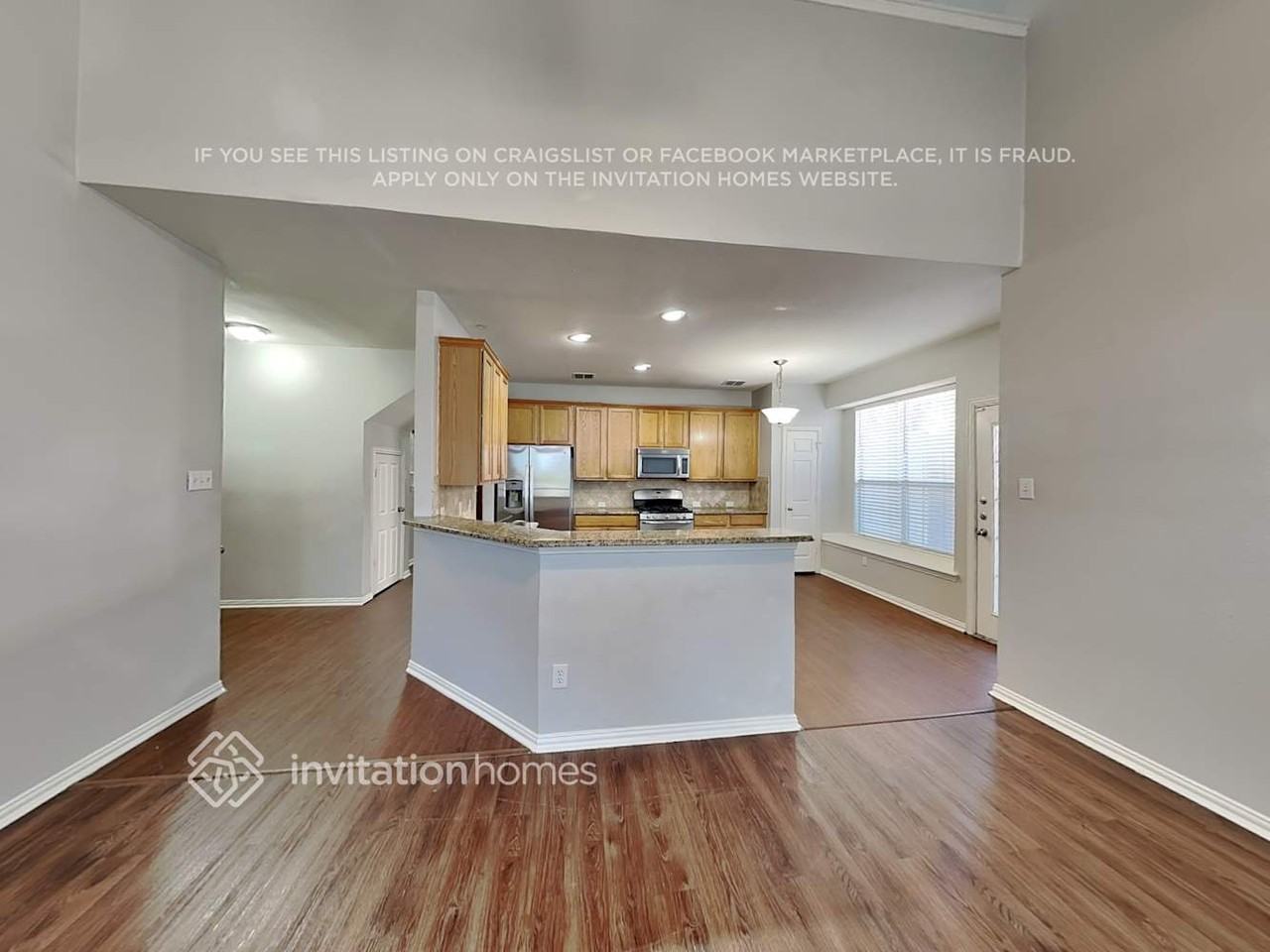 1525 Swan Lake Dr - Photo 4 of 20