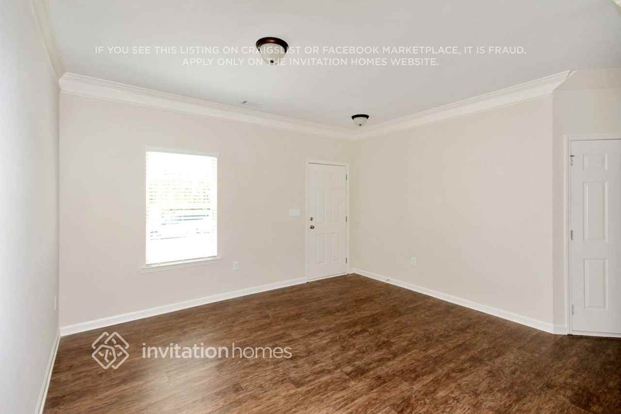 788 Rockingham Dr - Photo 2 of 17