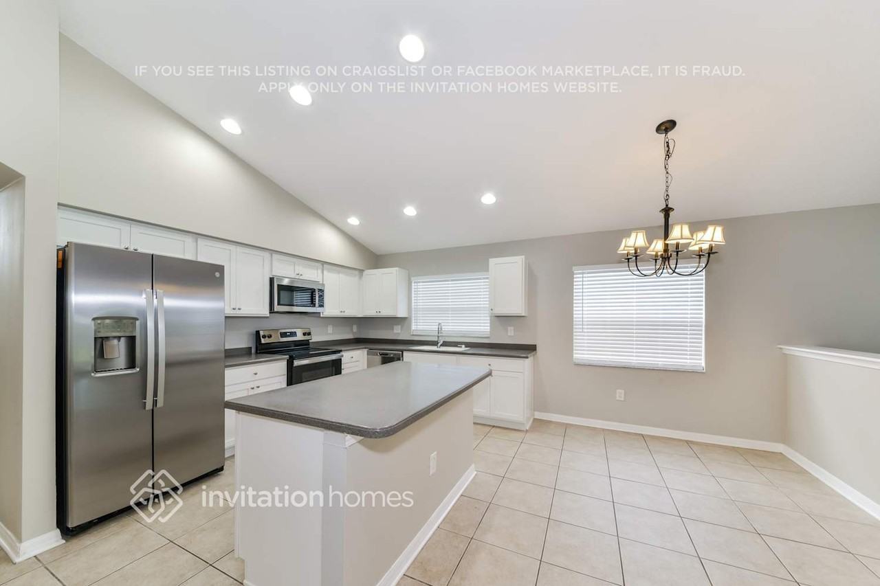 16320 Bridgeglade Ln - Photo 6 of 11