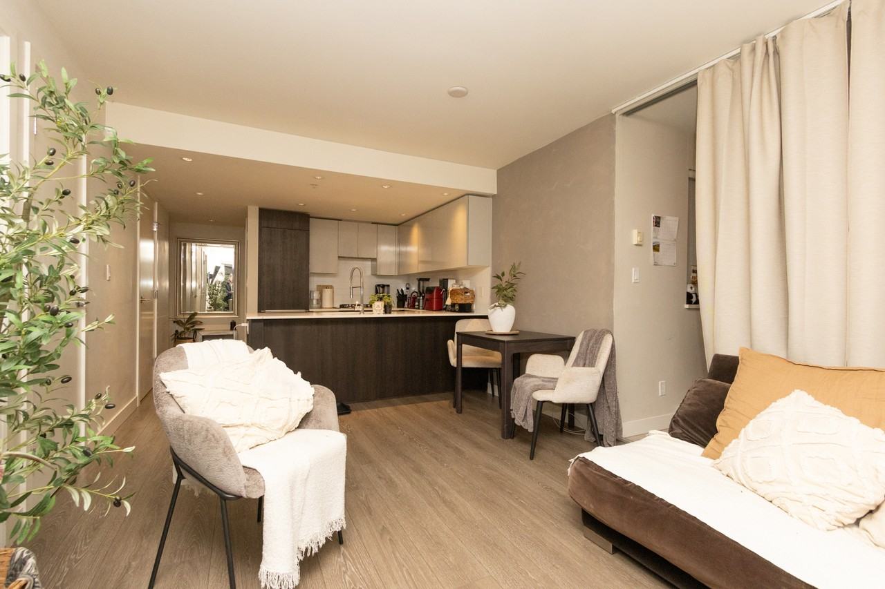 1588 East Hastings Street - Photo 6 of 20