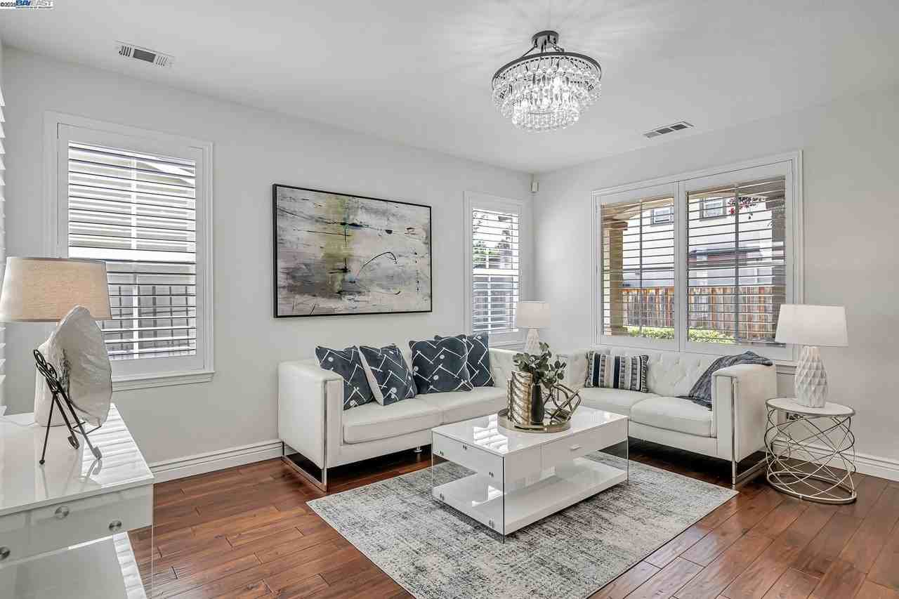 260 Abigail Cir - Photo 7 of 50