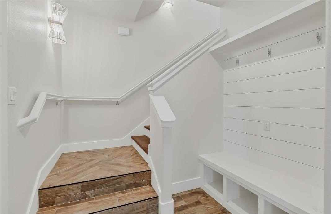 15206 Cruiser St - Photo 4 of 10