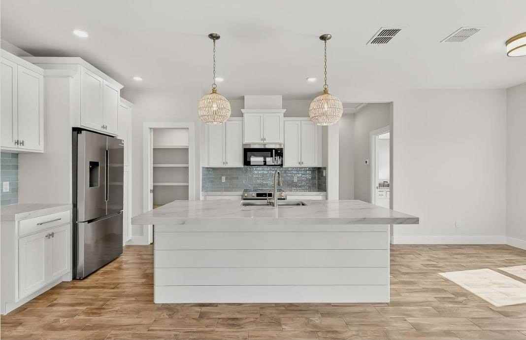 15206 Cruiser St - Photo 5 of 10