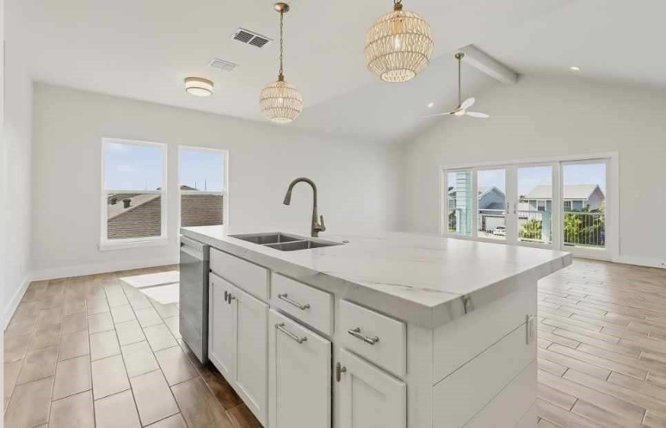 15206 Cruiser St - Photo 7 of 10