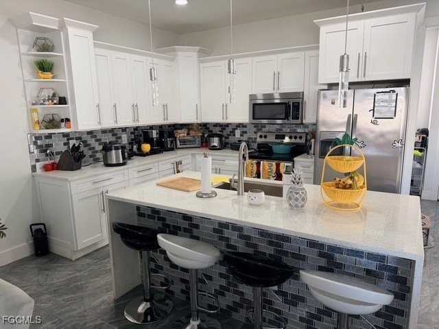 423 Kismet Pkwy E - Photo 3 of 35