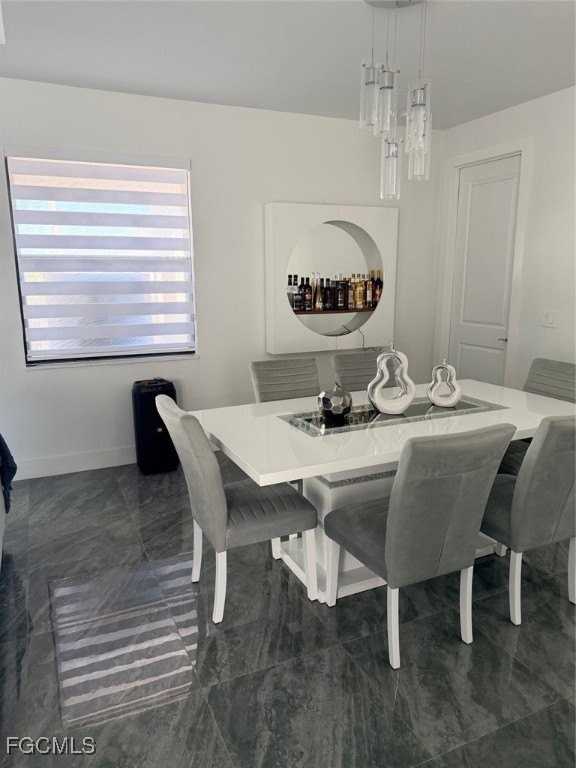 423 Kismet Pkwy E - Photo 4 of 35