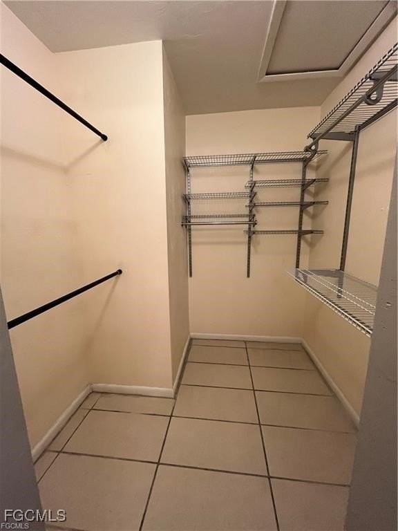 1604 Ridgecrest St - Photo 7 of 10