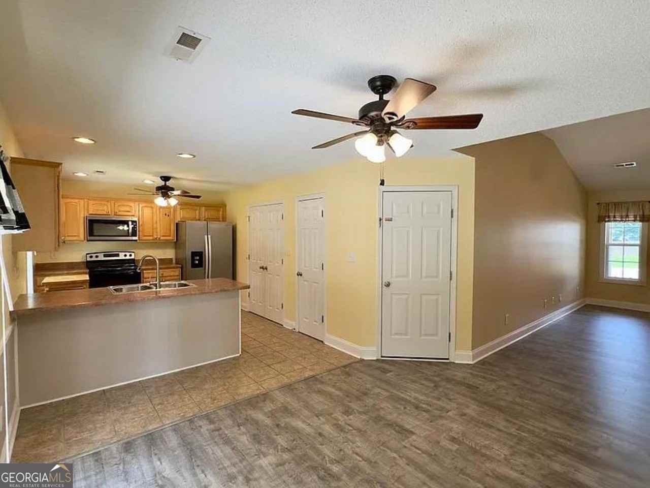 17 Granite Way Ne - Photo 3 of 6