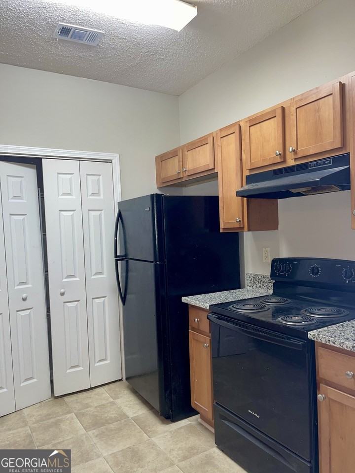 3609 Ginnis Rd Sw Unit 4 #4 - Photo 4 of 12