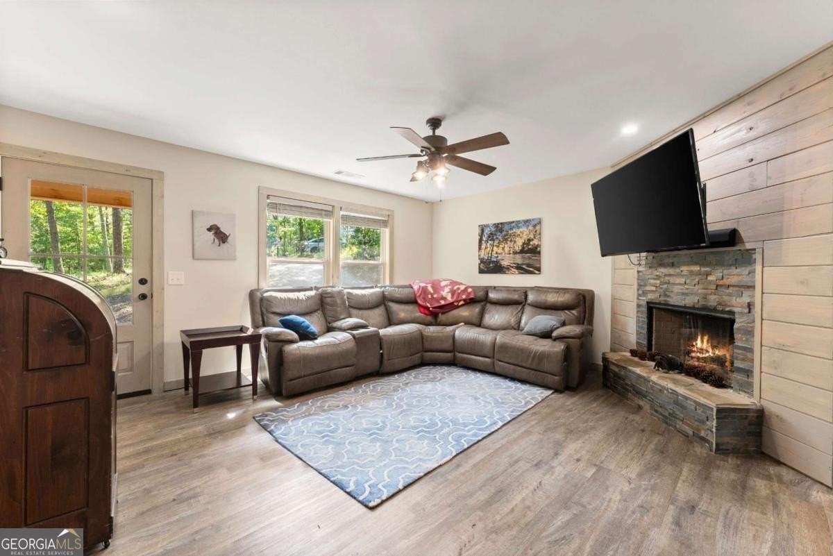 309 Fowler Creek Dr - Photo 5 of 47