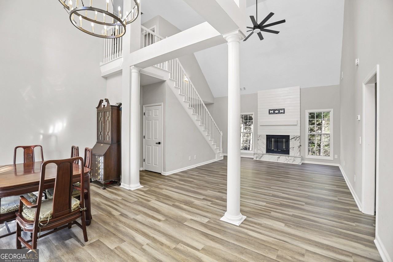 204 Victoria Trace - Photo 5 of 50