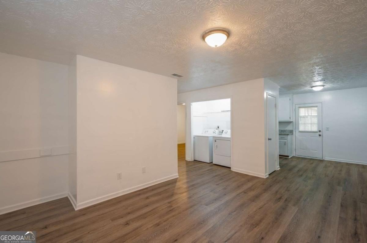 414 Wall Street #4 - Photo 4 of 17